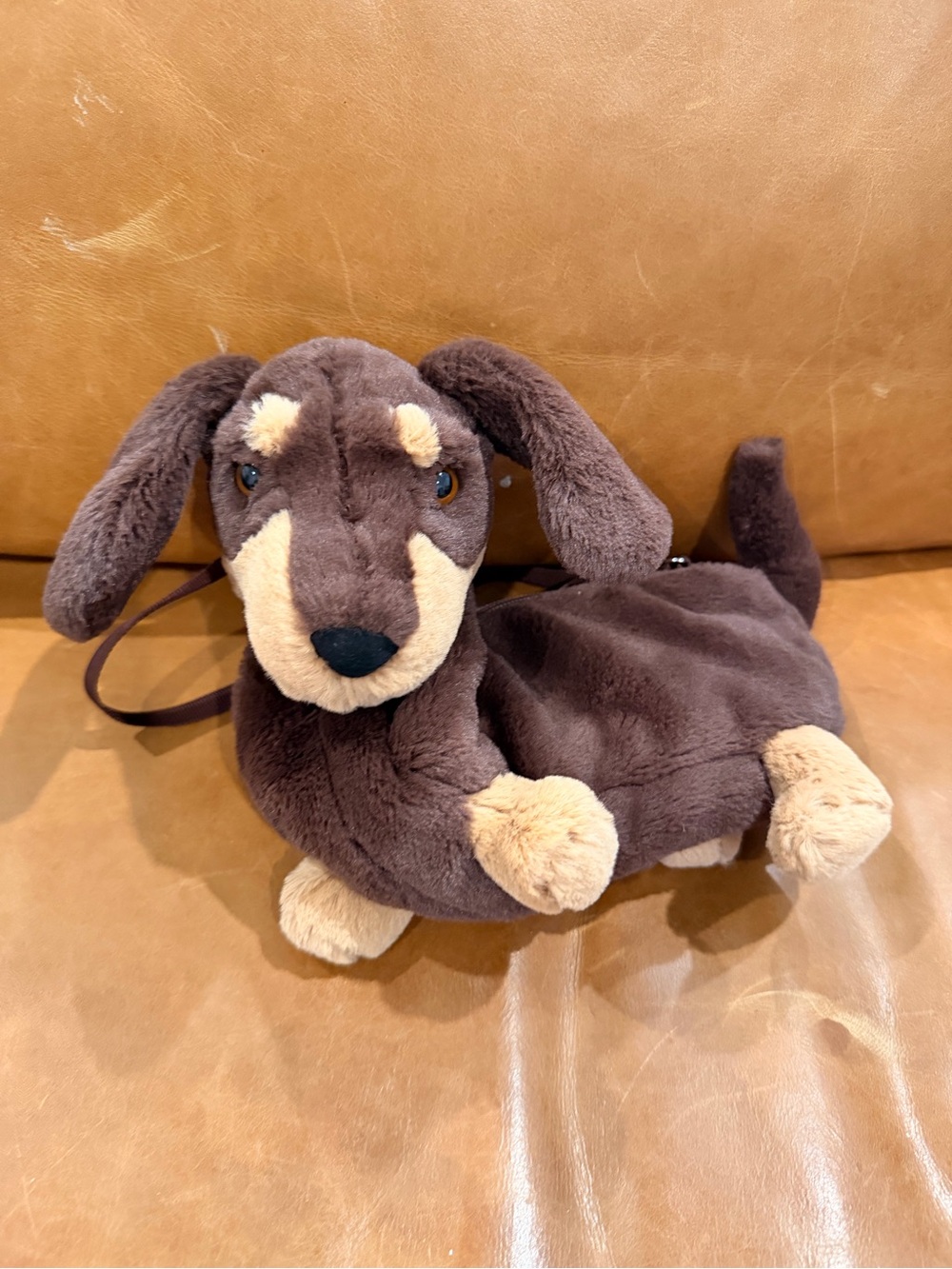 Jellycat Otto Sausage Bag
Plush Dachshund Dog Crossbody Bag - Brown & Cream